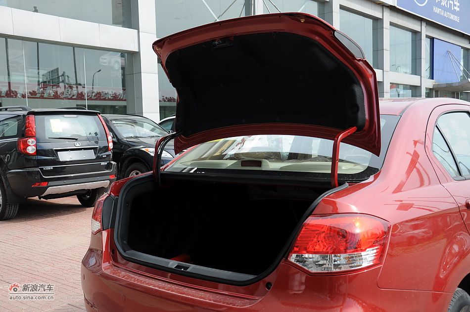 2012款腾翼C30 1.5手动豪华型