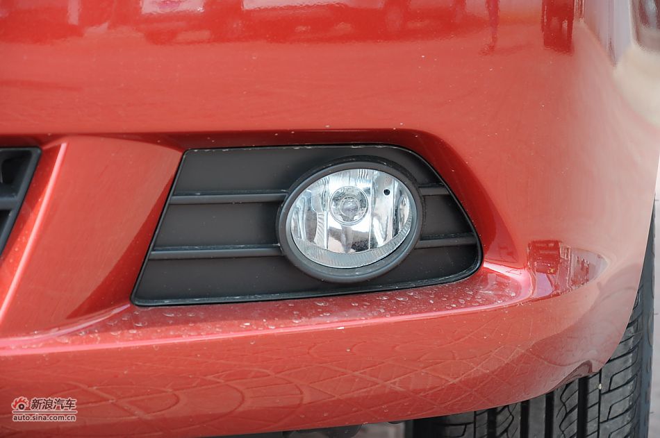 2012款腾翼C30 1.5手动豪华型
