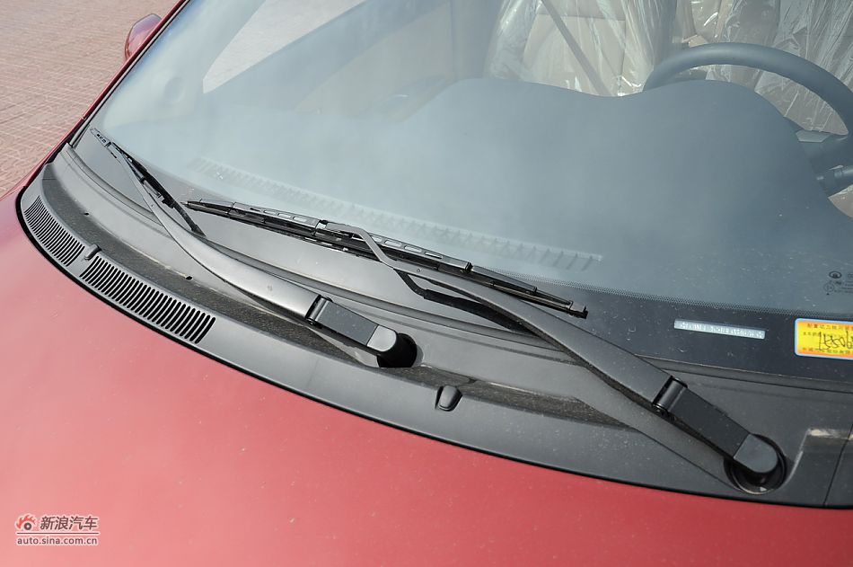 2012款腾翼C30 1.5手动豪华型