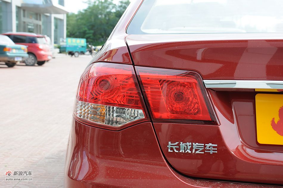 2012款腾翼C30 1.5手动豪华型