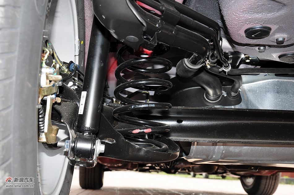 2012款腾翼C30 1.5手动豪华型