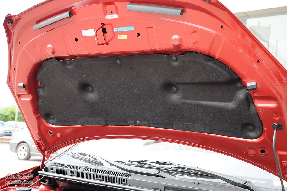 2012款腾翼C30 1.5手动豪华型