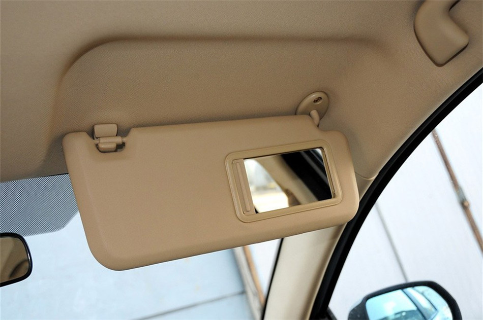 长城C30 2013款 1.5L MT 舒适型 空间