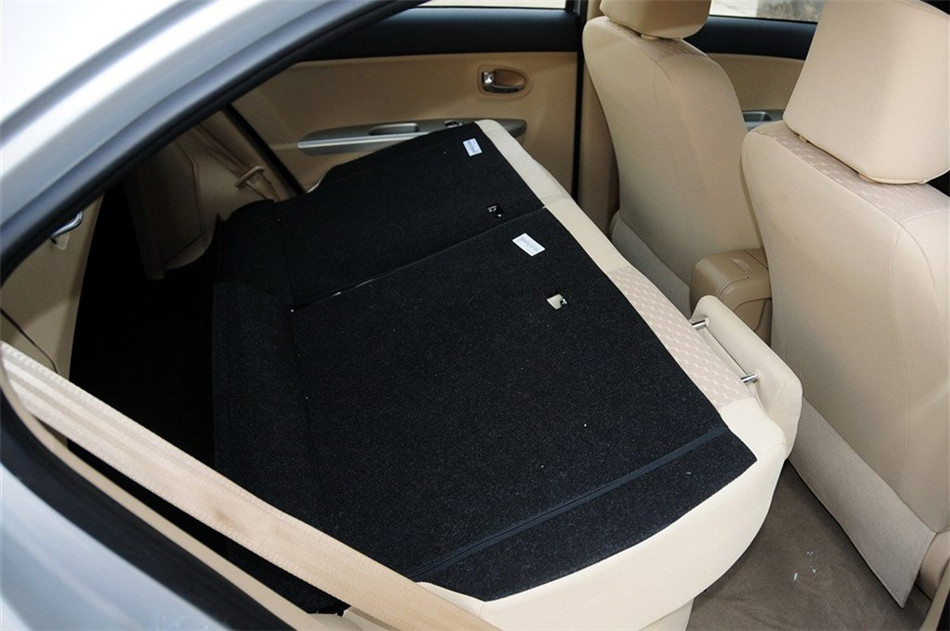 长城C30 2013款 1.5L MT 舒适型 空间