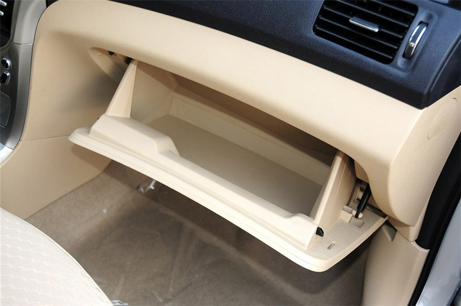 长城C30 2013款 1.5L MT 舒适型 内饰