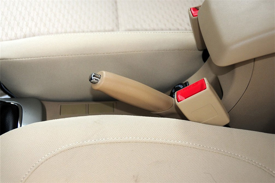 长城C30 2013款 1.5L MT 舒适型 内饰