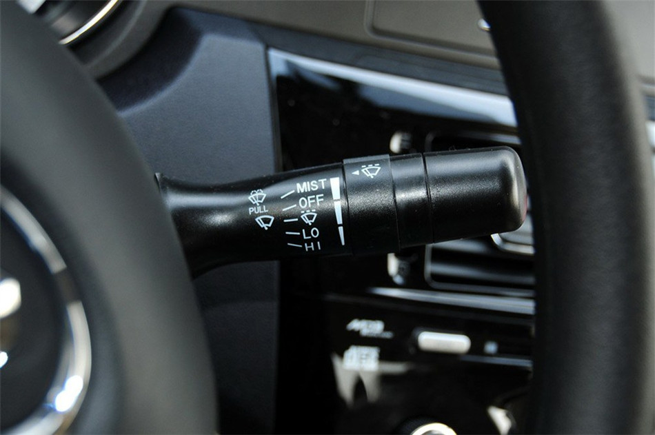 长城C30 2013款 1.5L MT 舒适型 内饰