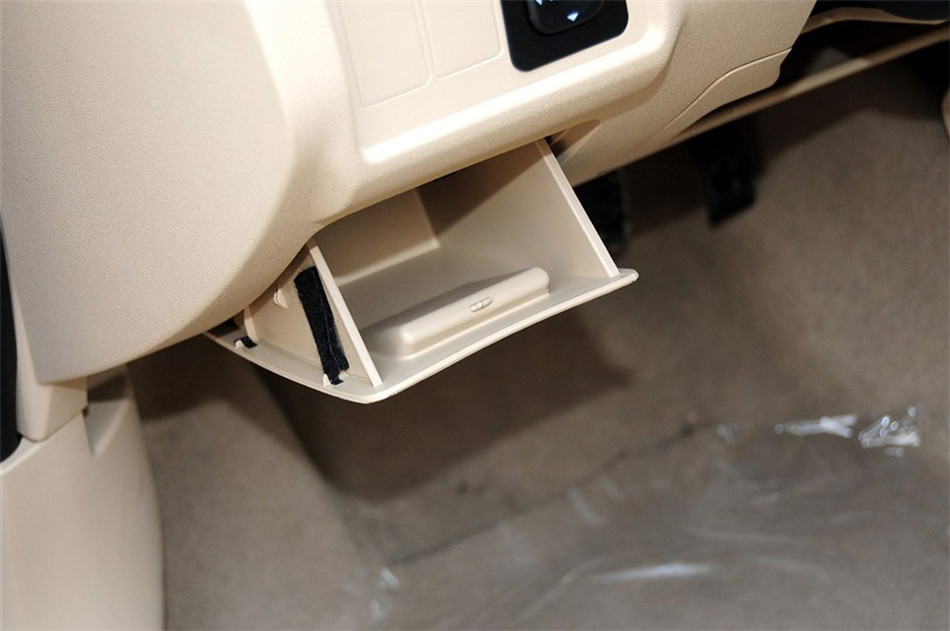 长城C30 2013款 1.5L MT 舒适型 内饰