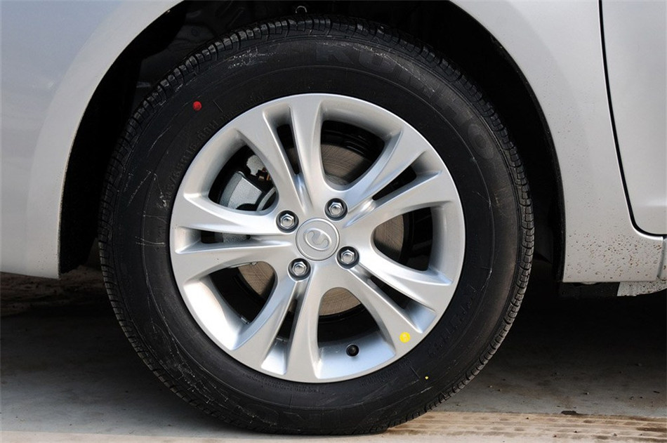 长城C30 2013款 1.5L MT 舒适型 细节