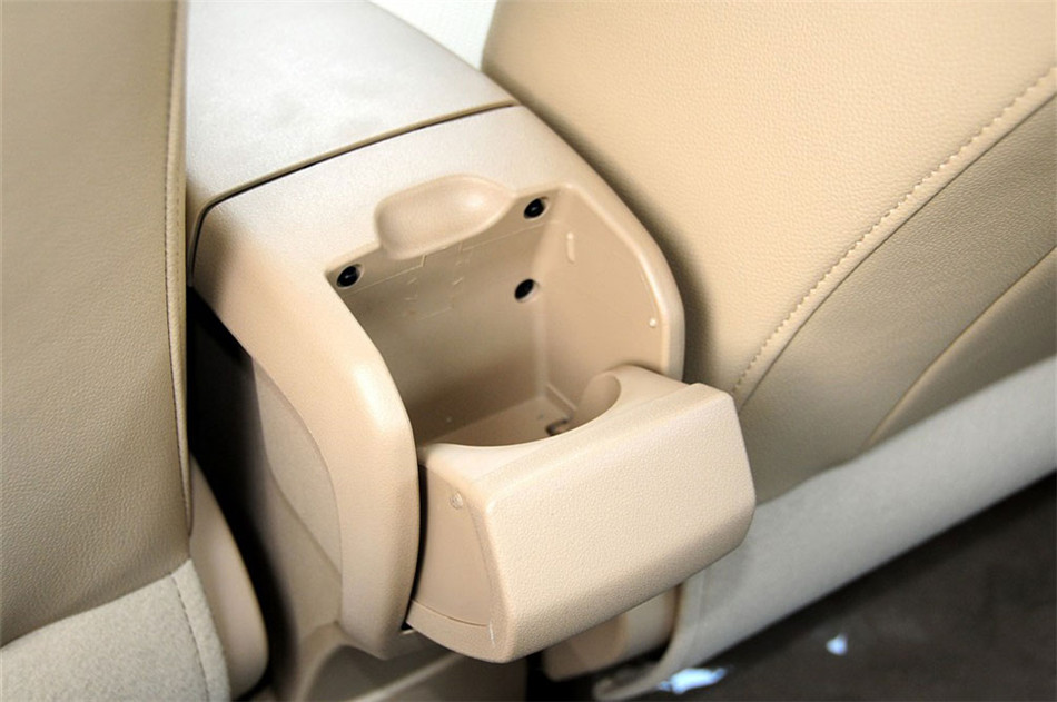 长城C30 2013款 1.5L MT 豪华型 空间