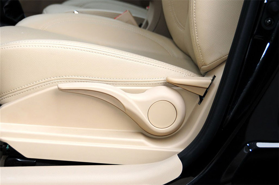 长城C30 2013款 1.5L MT 豪华型 空间