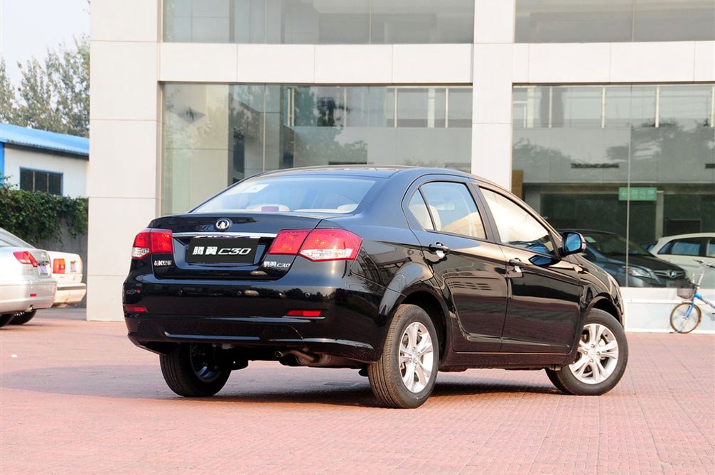 长城C30 2013款 1.5L MT 豪华型 外观 