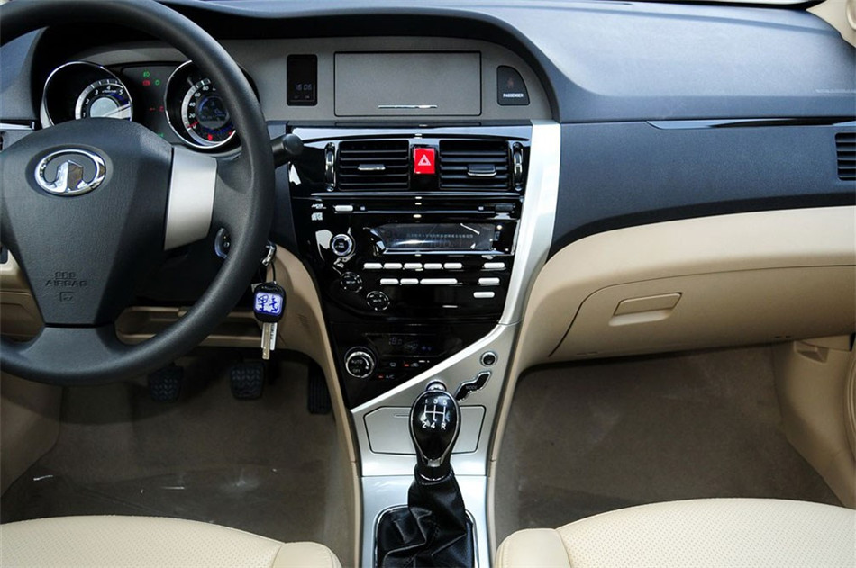 长城C30 2013款 1.5L MT 豪华型 内饰