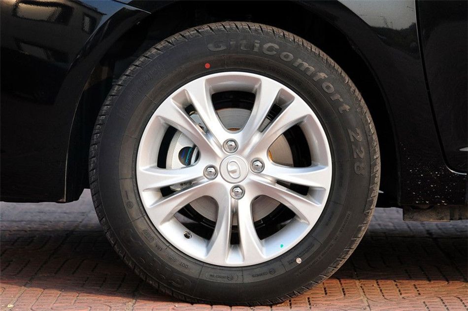 长城C30 2013款 1.5L MT 豪华型 细节