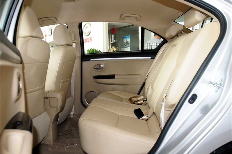 2013款长城C30 新视界版 1.5L 手动智尚型