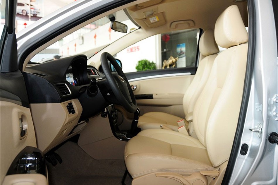 2013款长城C30 新视界版 1.5L 手动智尚型