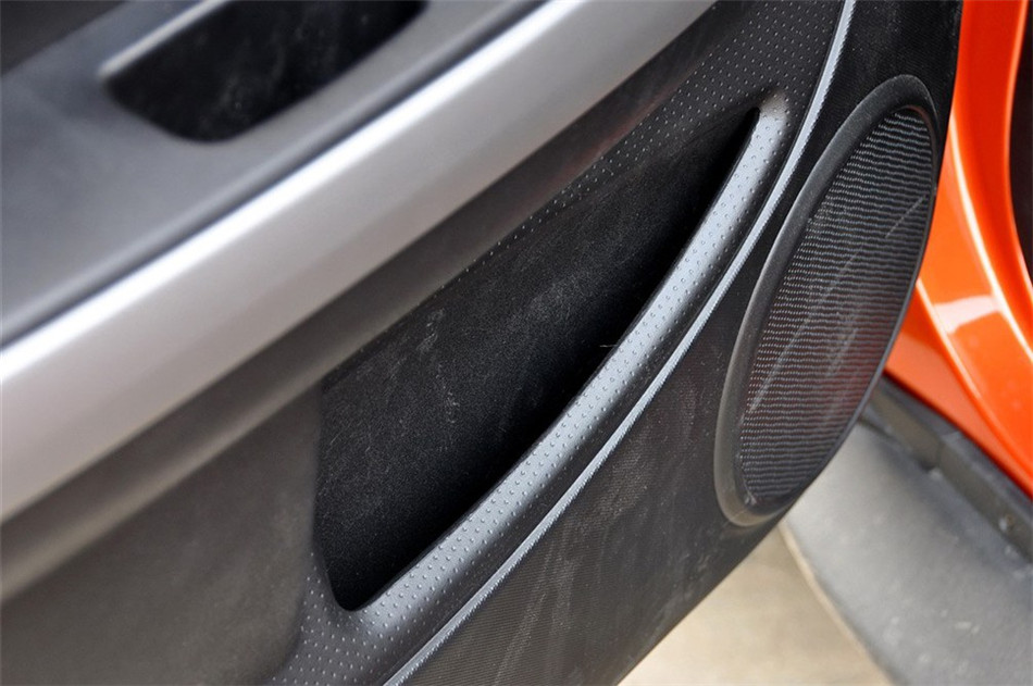 CROSS 2011 1.3L AMT ռ