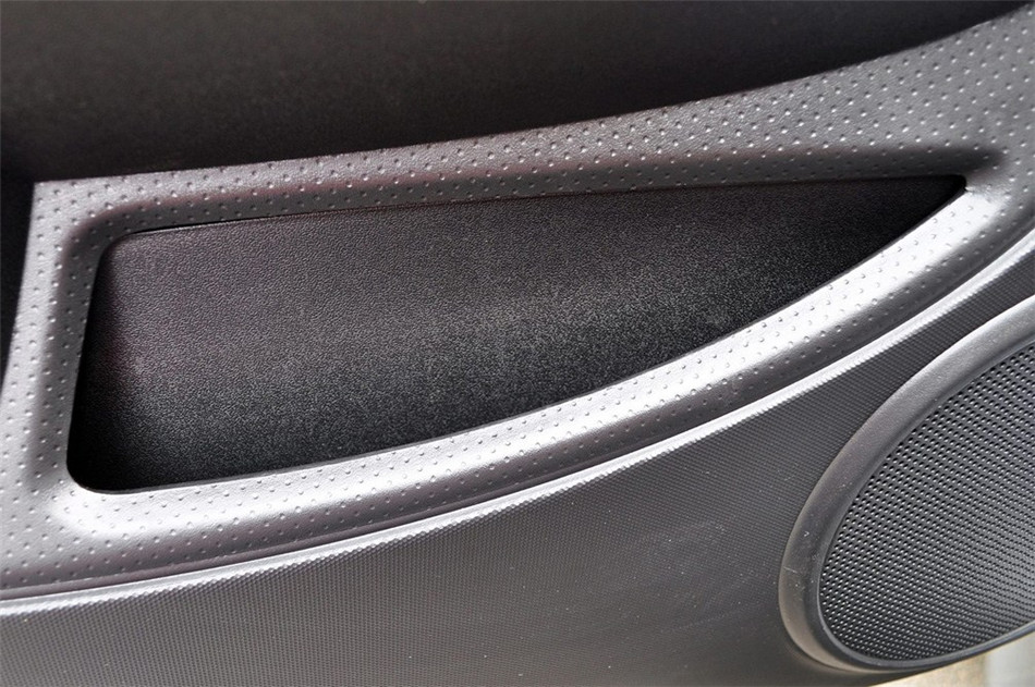 CROSS 2011 1.3L AMT ϸ