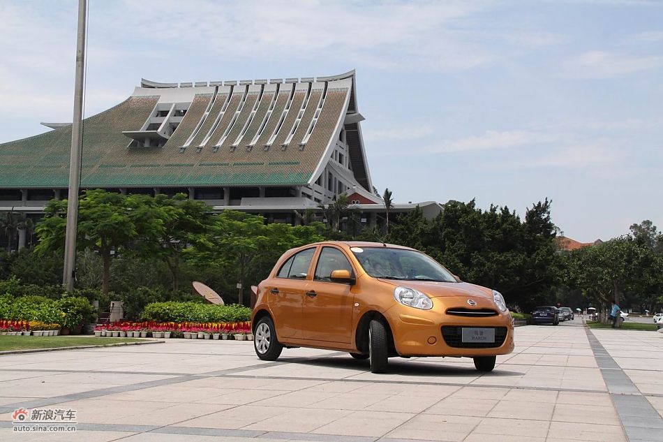 东风日产玛驰外观