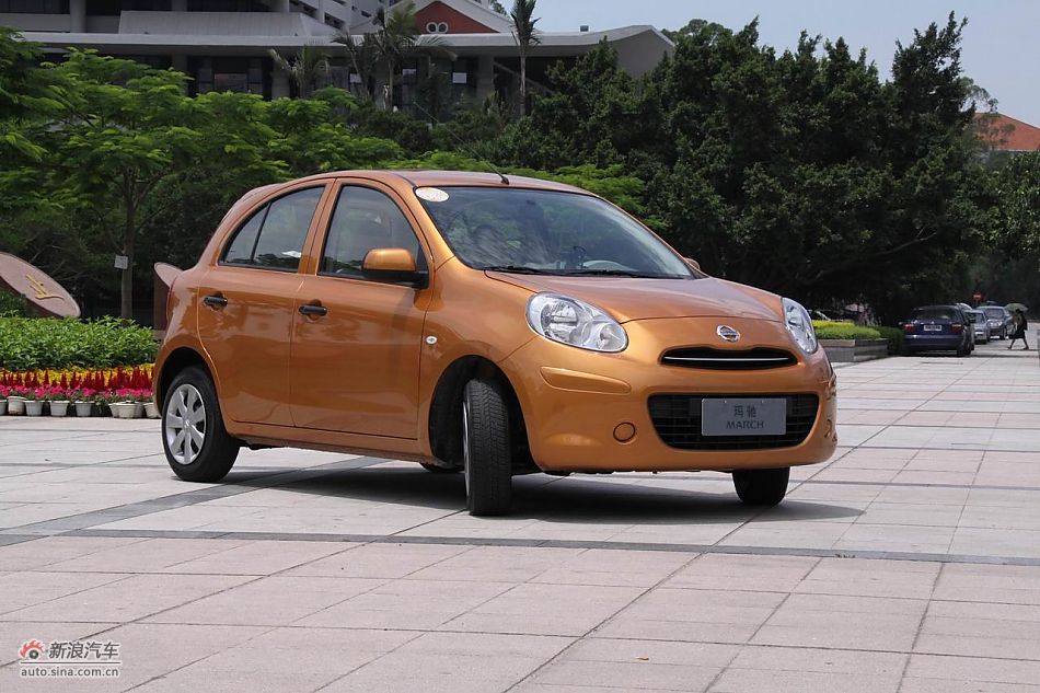 东风日产玛驰外观