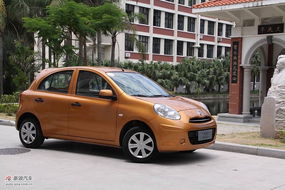 东风日产玛驰外观