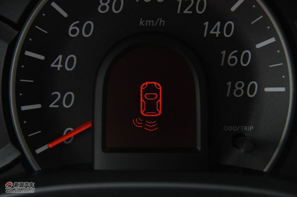 东风日产玛驰内饰