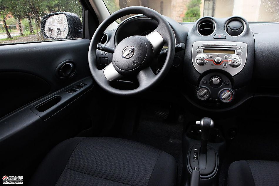 东风日产玛驰march内饰图片