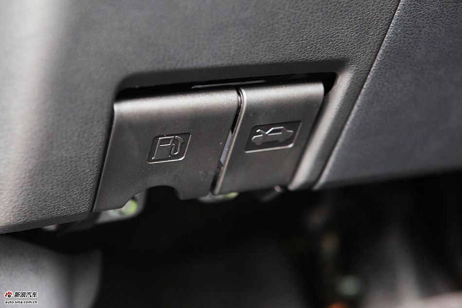 东风日产玛驰march内饰图片