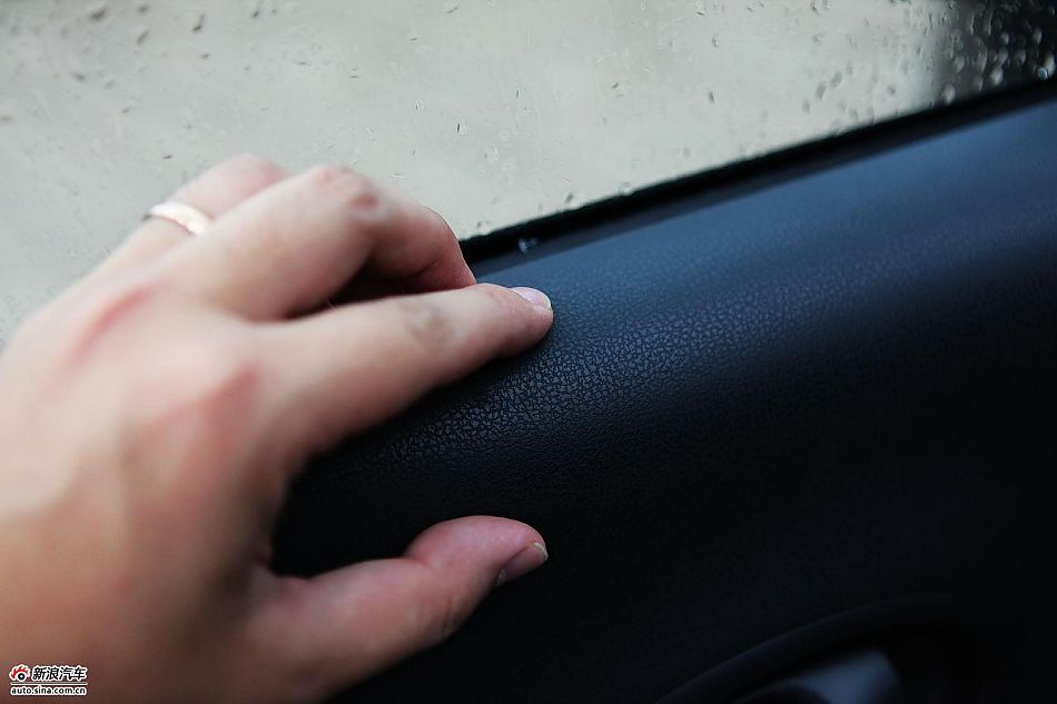 东风日产玛驰march内饰图片