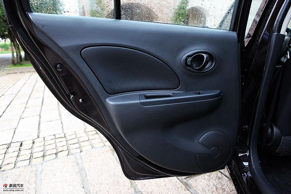 东风日产玛驰march内饰图片