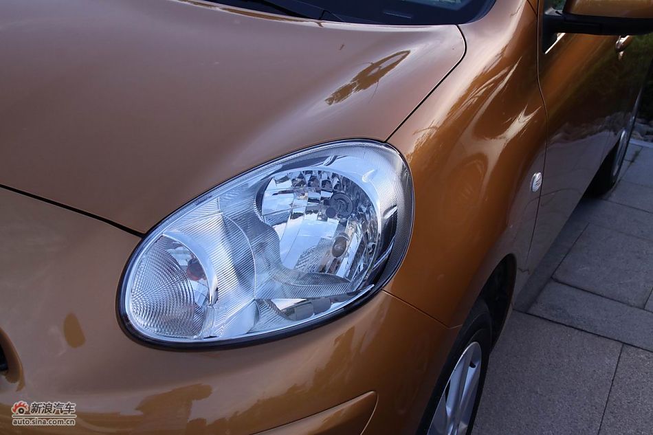 东风日产玛驰外观