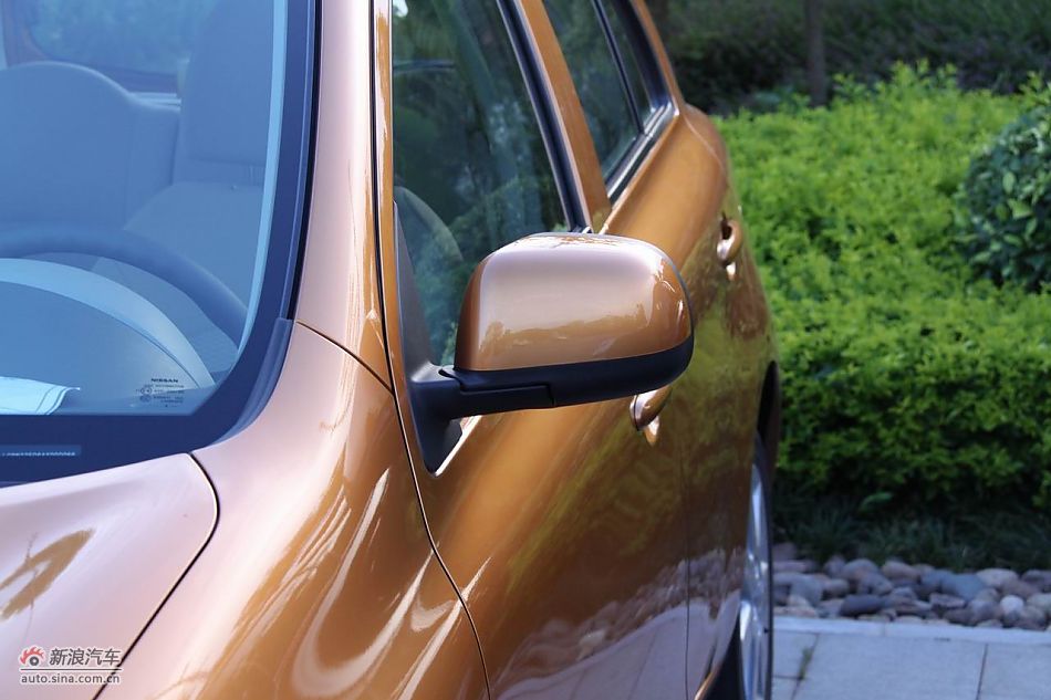 东风日产玛驰外观