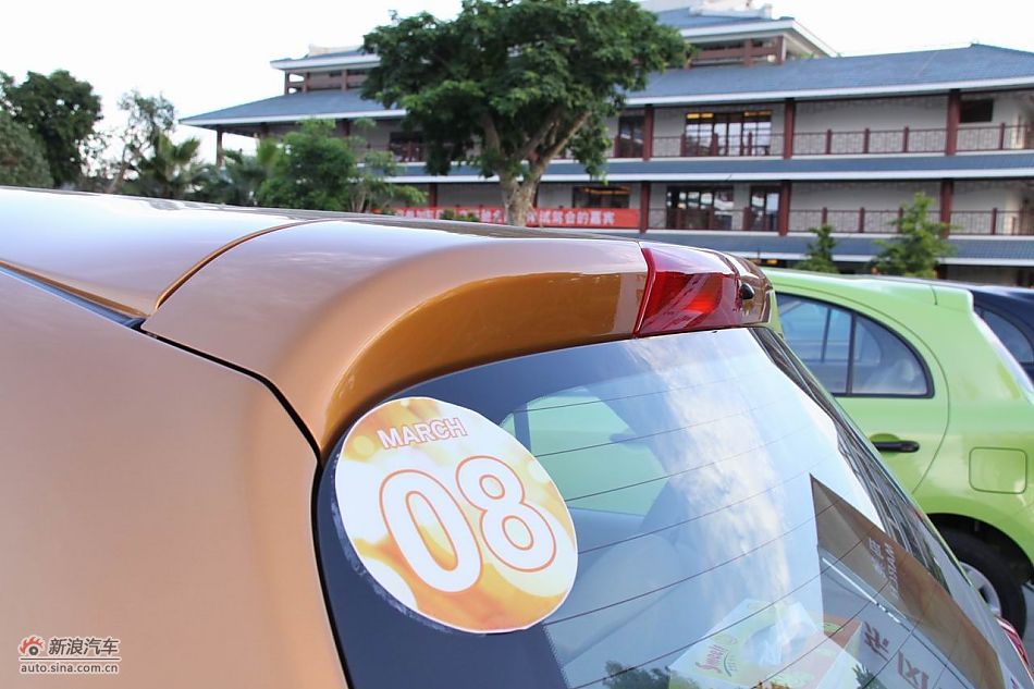 东风日产玛驰外观