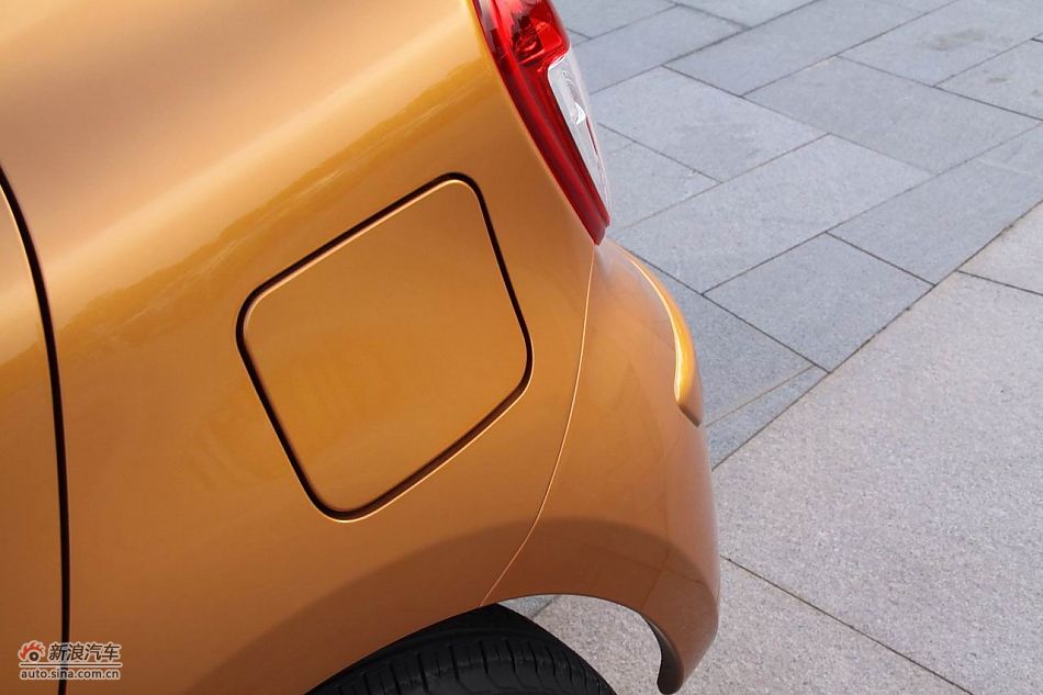 东风日产玛驰外观