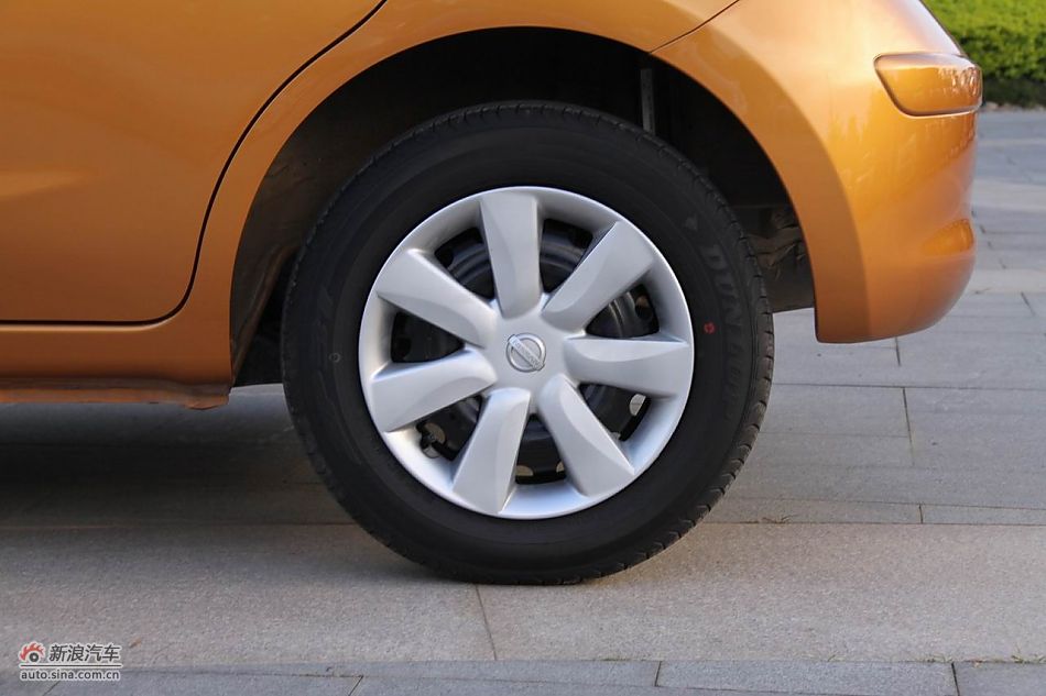 东风日产玛驰外观