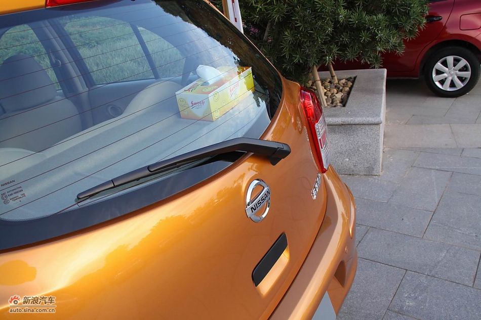 东风日产玛驰外观