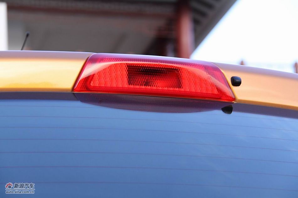 东风日产玛驰外观