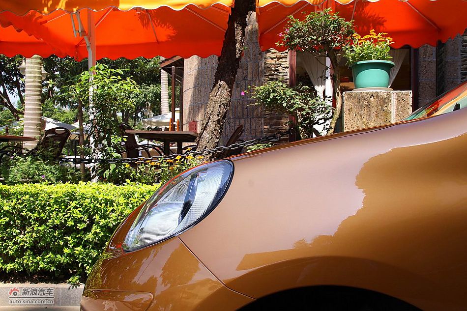 东风日产玛驰外观