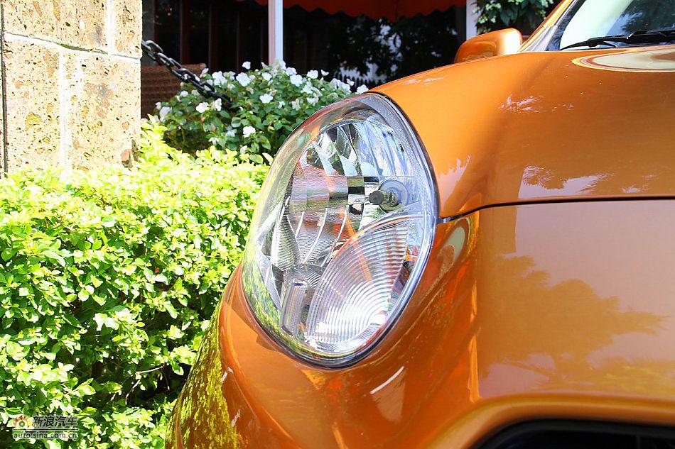 东风日产玛驰外观