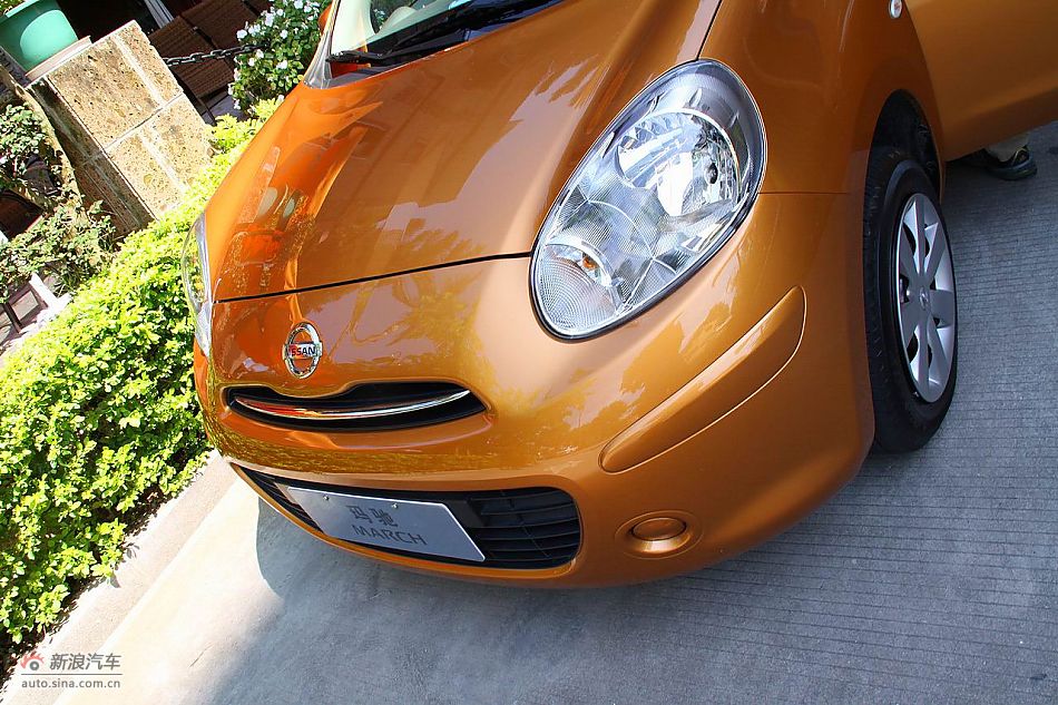 东风日产玛驰外观