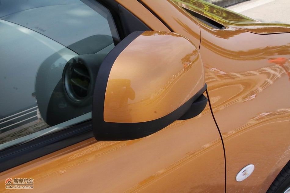 东风日产玛驰外观