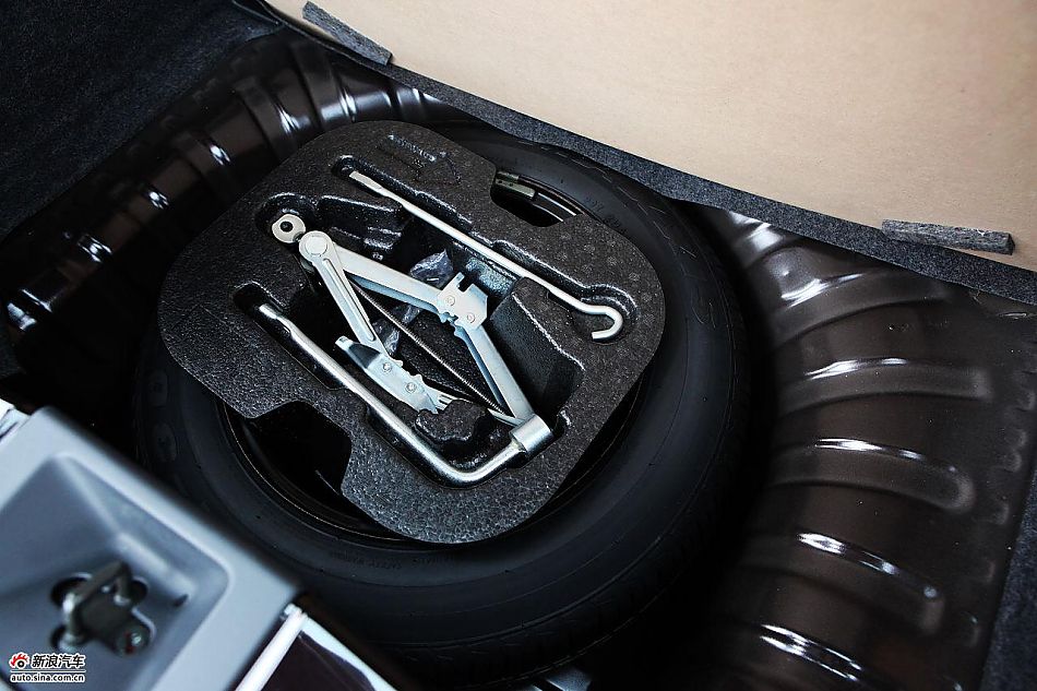 东风日产玛驰march内饰图片