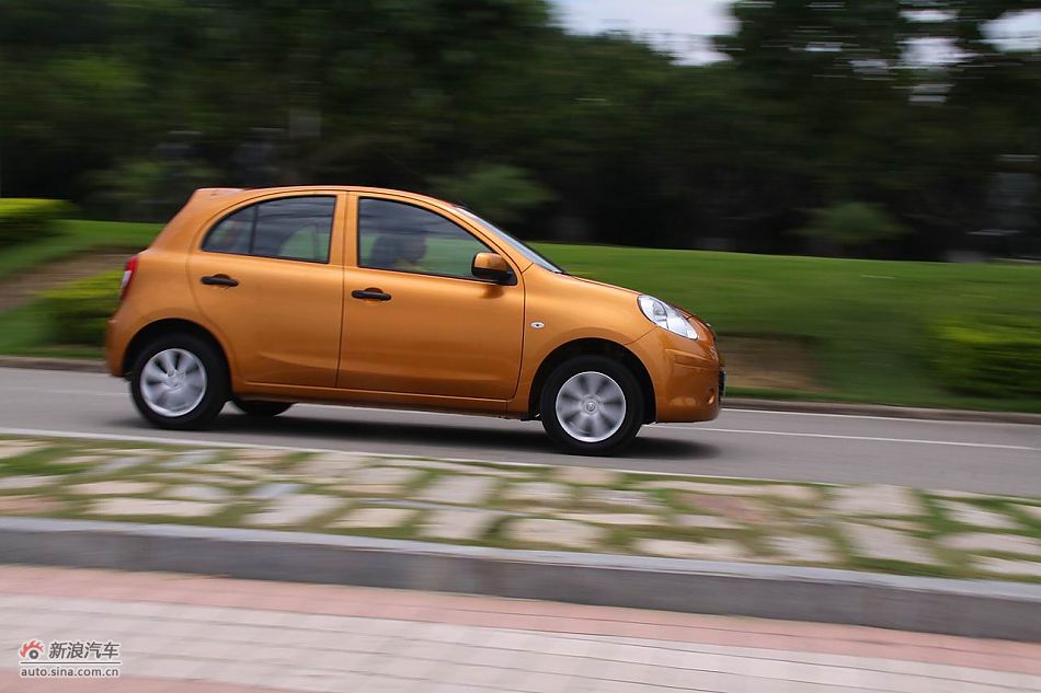 东风日产玛驰外观