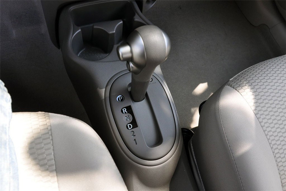 2011款 1.5XV AT易智版 内饰