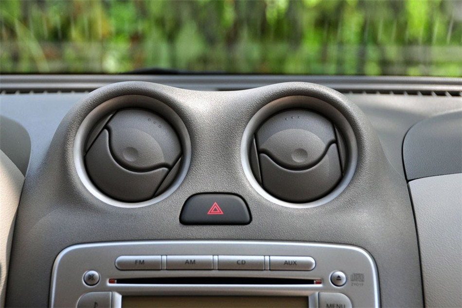 2011款 1.5XV AT易智版 内饰