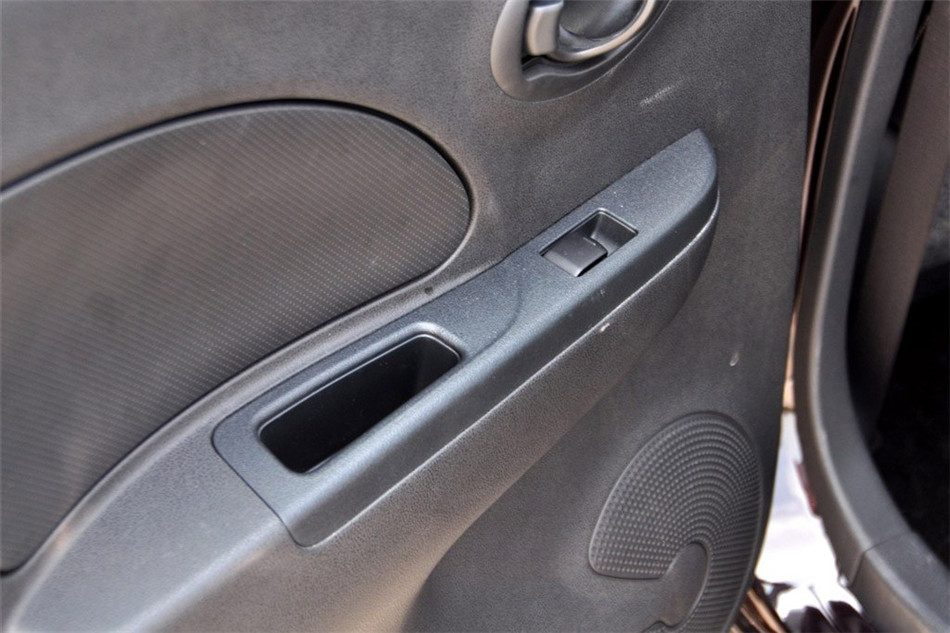 2011款 1.5XV AT易智版 座椅空间