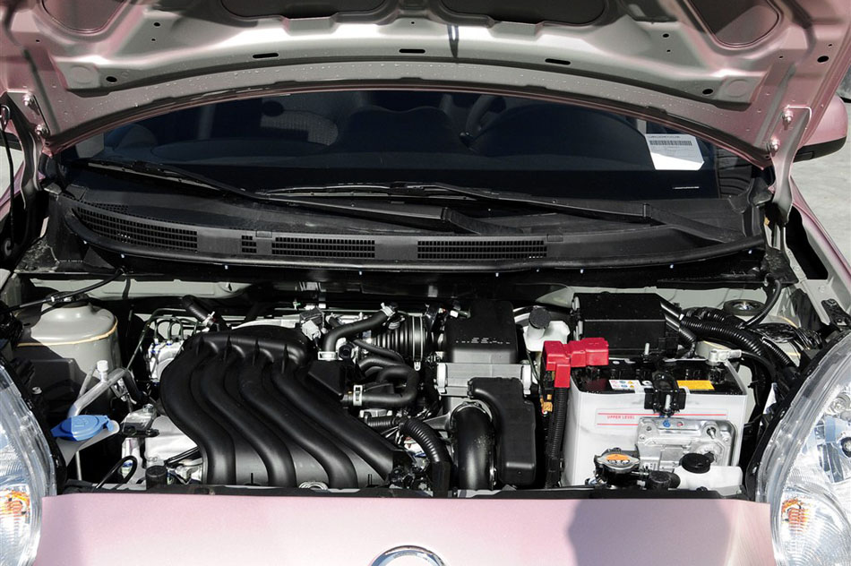 2015款 1.5L 自动易智版 引擎底盘