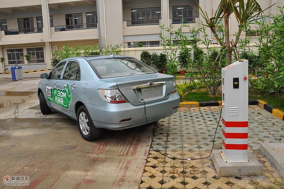 比亚迪F3DM低碳版外观实拍图