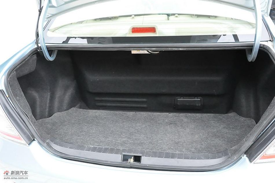 比亚迪F3DM低碳版内饰实拍图