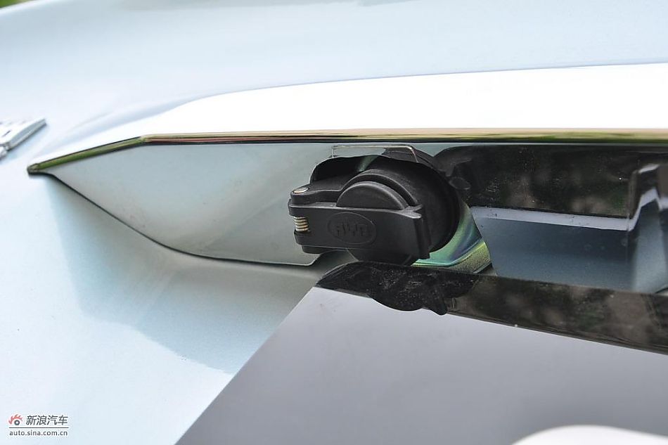 比亚迪F3DM低碳版外观实拍图